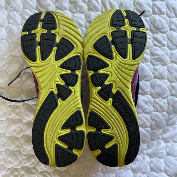 Brooks Green Silence Running Shoes Women's Size 11 - Picture 5 of 10